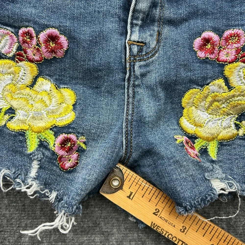 Hudson‎ Cut-off Denim Shorts Girls 10 Blue Embroidered Flowers Boho Floral - Picture 7 of 8
